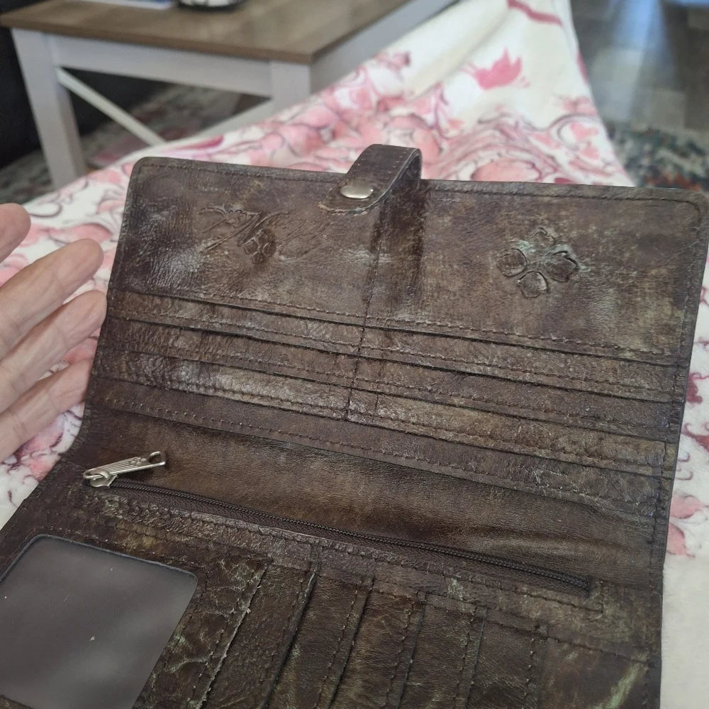 Patricia Nash Turquoise and Brown Tooled Leather Wristlet - Picture 3 of 7